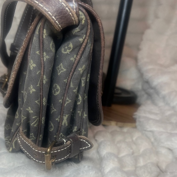 🎒 Louis Vuitton vintage Abbesses Messenger — Distressed - Picture 4 of 12